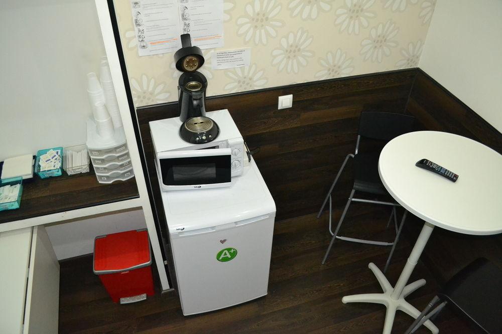Hostal El Brezo Madrid Eksteriør billede