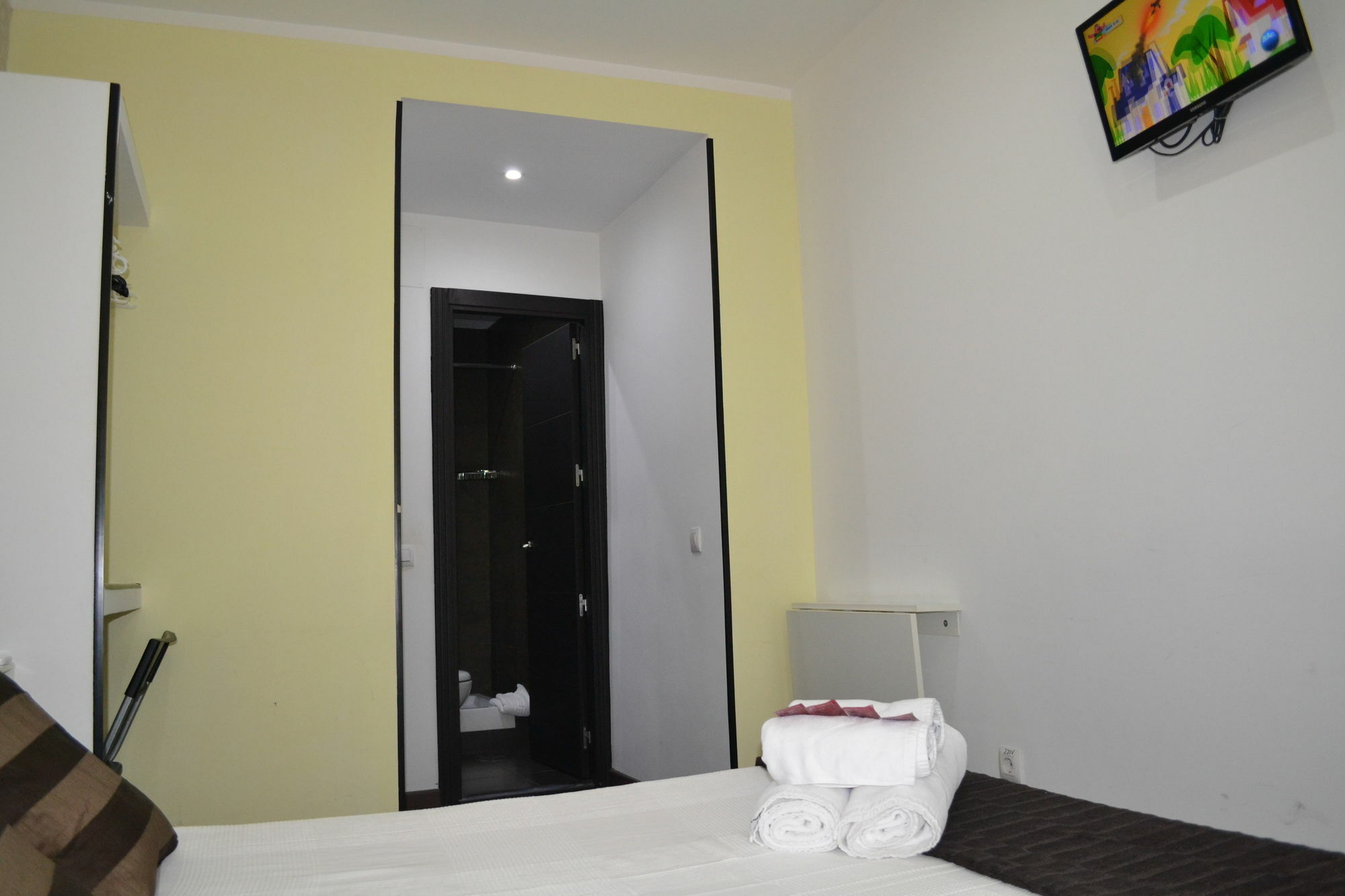 Hostal El Brezo Madrid Eksteriør billede