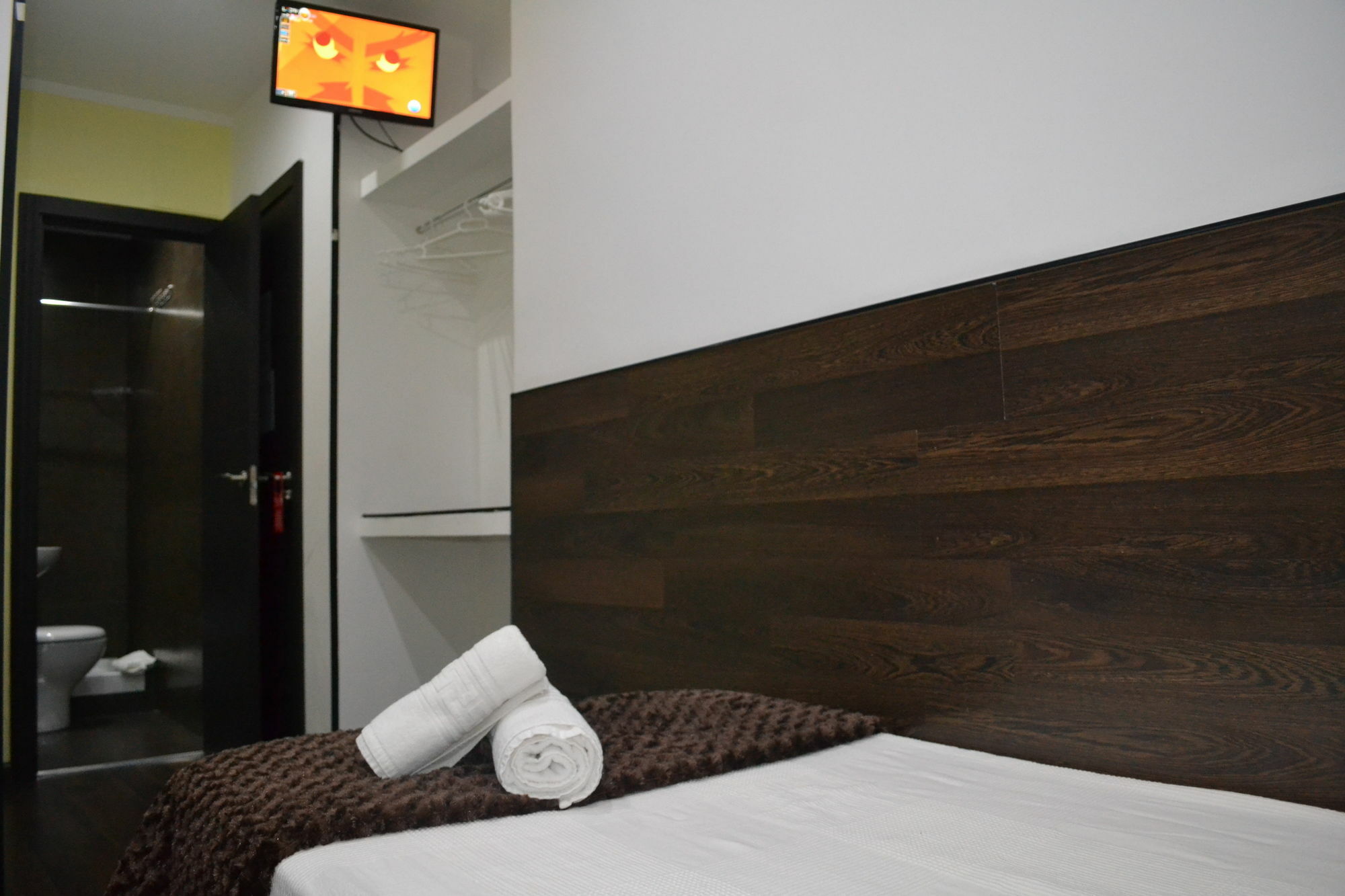 Hostal El Brezo Madrid Eksteriør billede