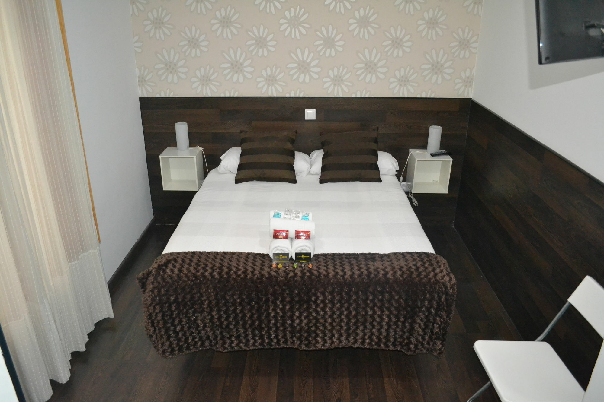 Hostal El Brezo Madrid Eksteriør billede
