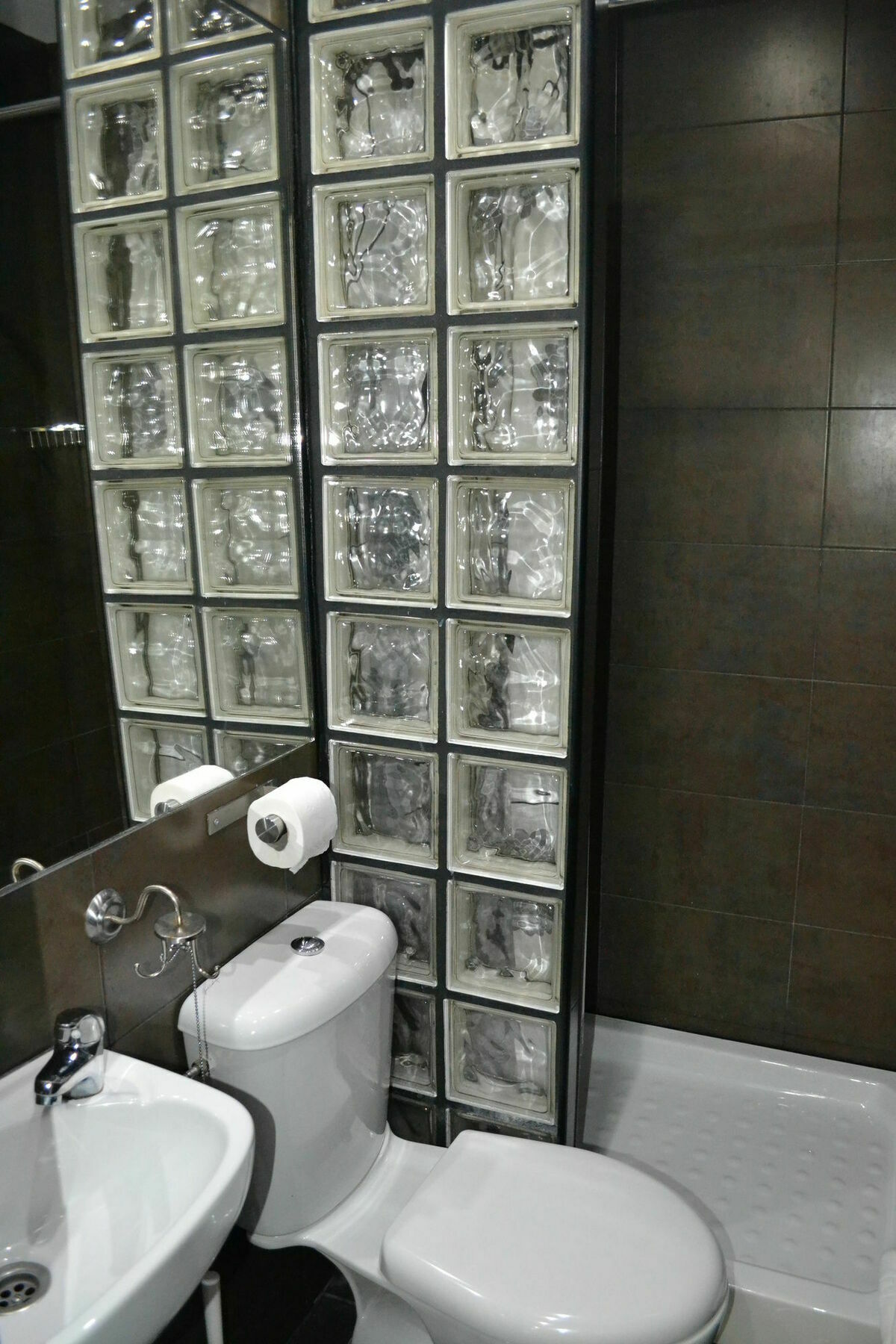 Hostal El Brezo Madrid Eksteriør billede